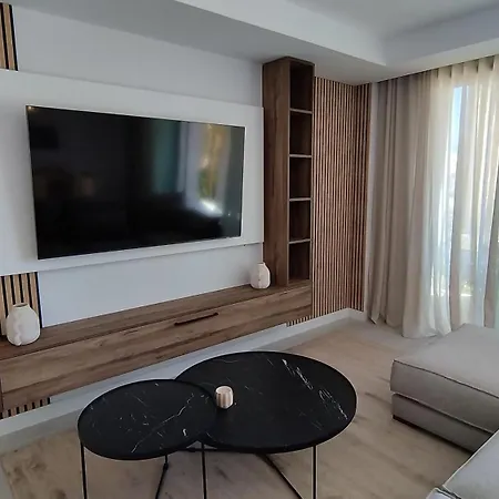 Apartment Lovely Evergreen Malaga